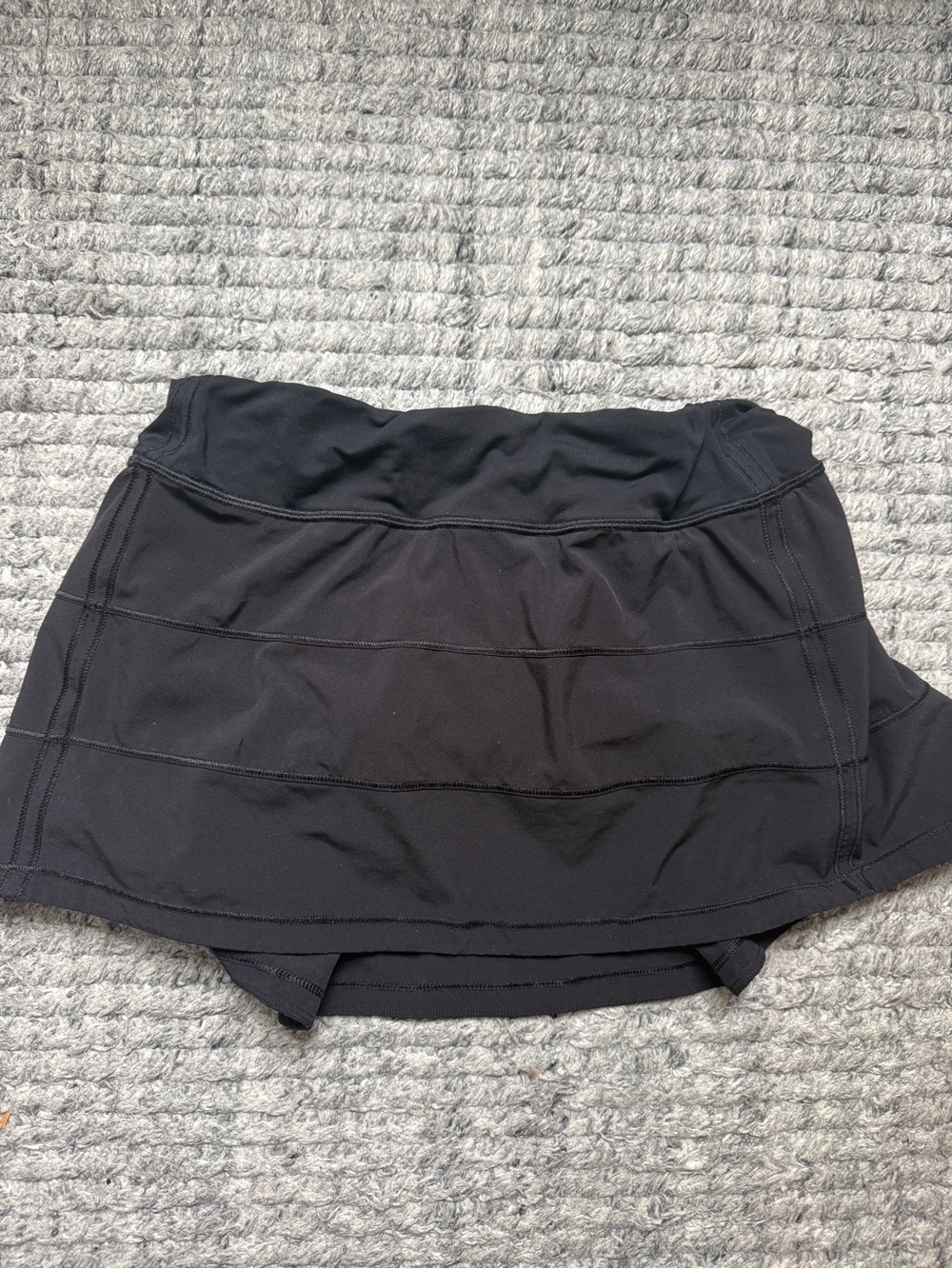 Lululemon Pace Rival Skirt Black size 6